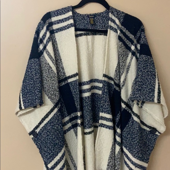 Forever 21 Blue Plaid Poncho - Picture 2 of 10